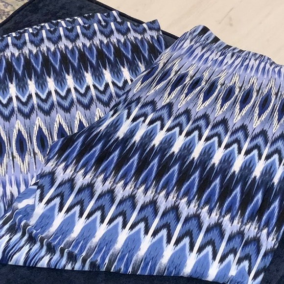 Chicos printed pull on wide leg pants - Picture 2 of 2